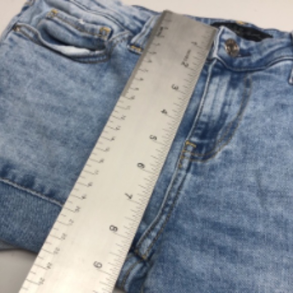 LIKE NEW GUESS LOS ANGELES POWER CURVY SKINNY JEANS 28x28 ⭐️ - Picture 13 of 14